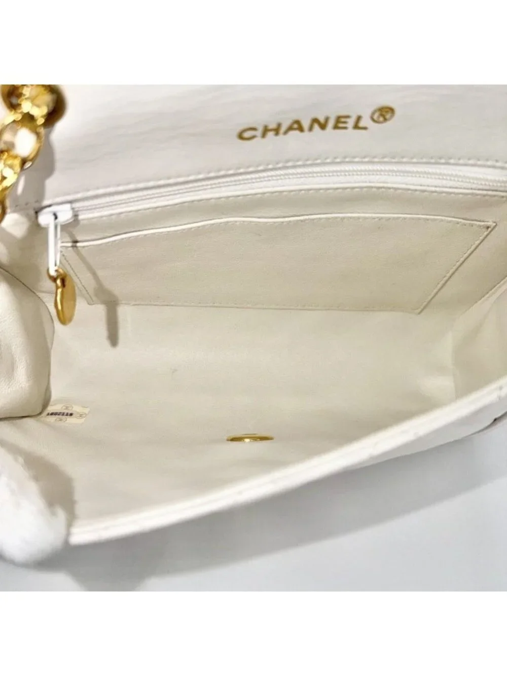 Chanel Shoulder Bag Quilted Diana Chain CC Logo Crossbody Turnlock Lambskin
